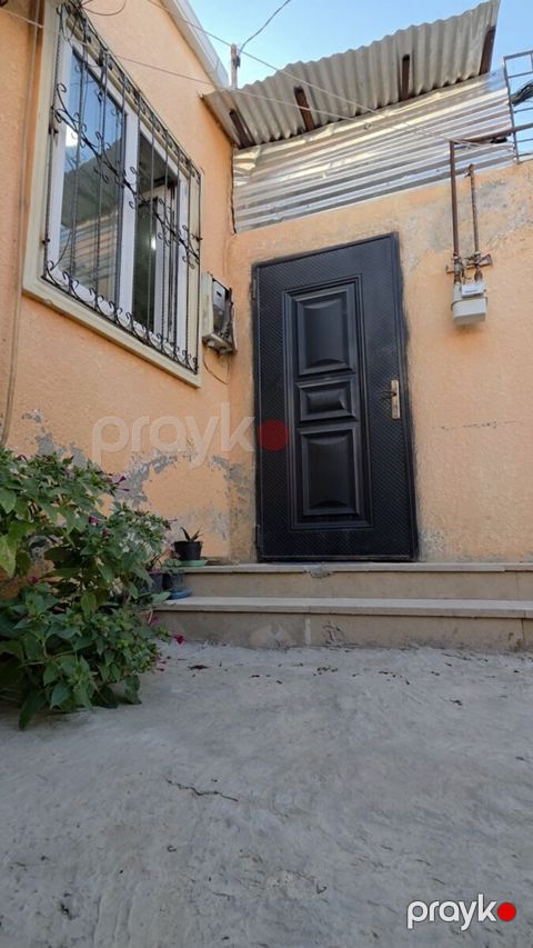Həyət evi, Binəqədi qəs — Bakı