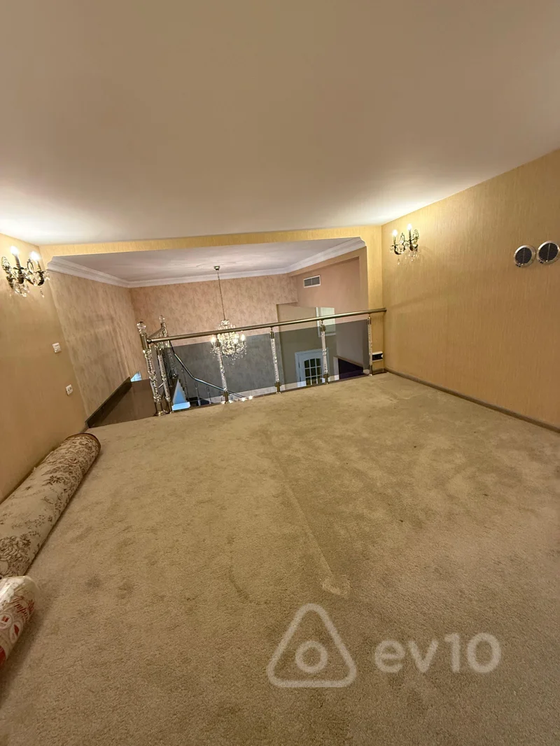 4 otaqlı mənzil, 200 m², Aşıq Alı küçəsi — Mənzil, Bakı (11)