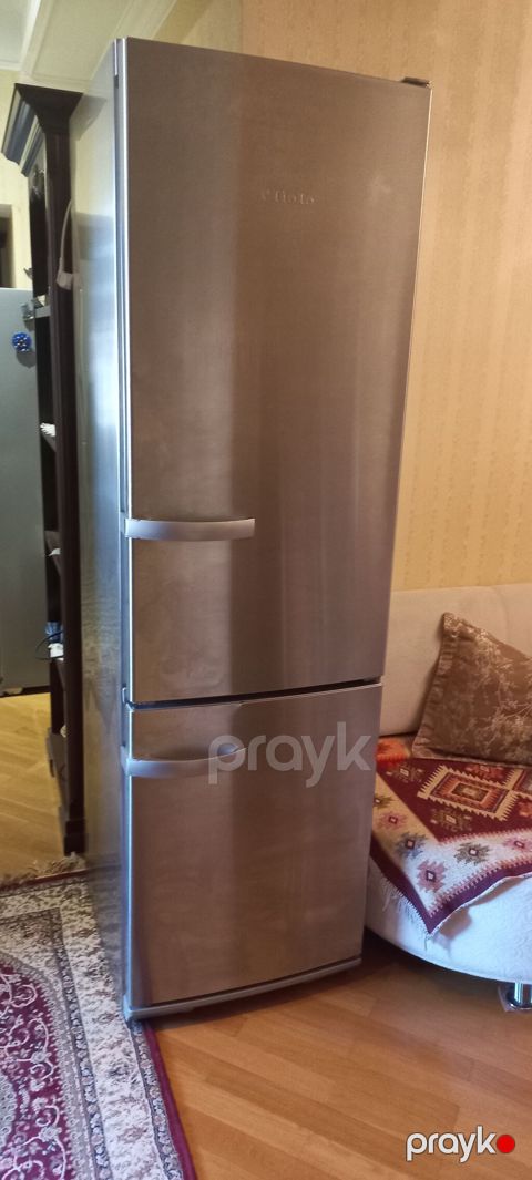 Miele paslanmayan polad soyuducu-donudurucu (alt kamera dondurucu) — Bakı