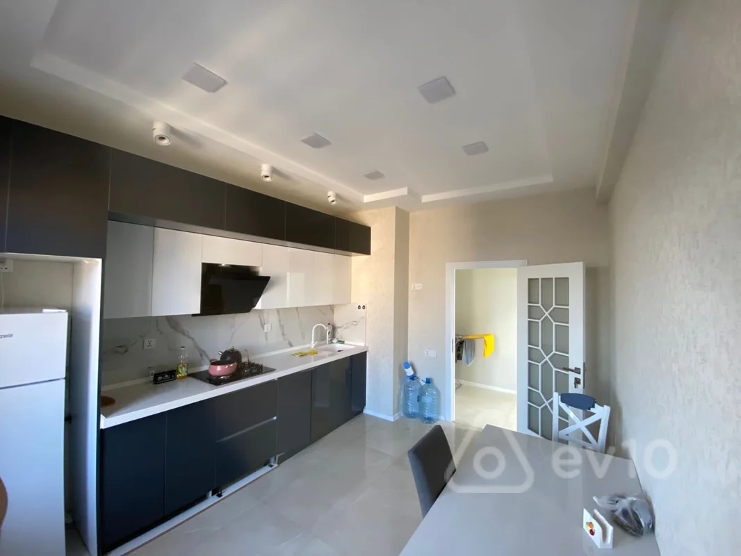2 otaqlı mənzil, 105 m², S.S.Axundov k — kirayə — Mənzil, Bakı (5)