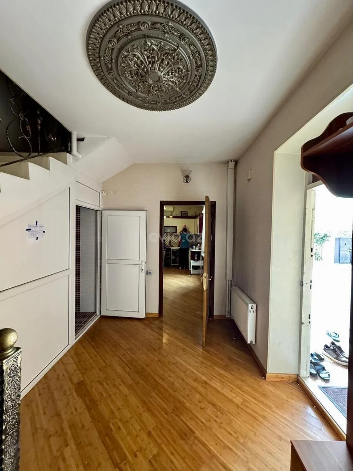 Kirayə 3 otaqlı həyət evi 8-ci kilometr qəsəbəsində — Ev, villa, Bakı (8)