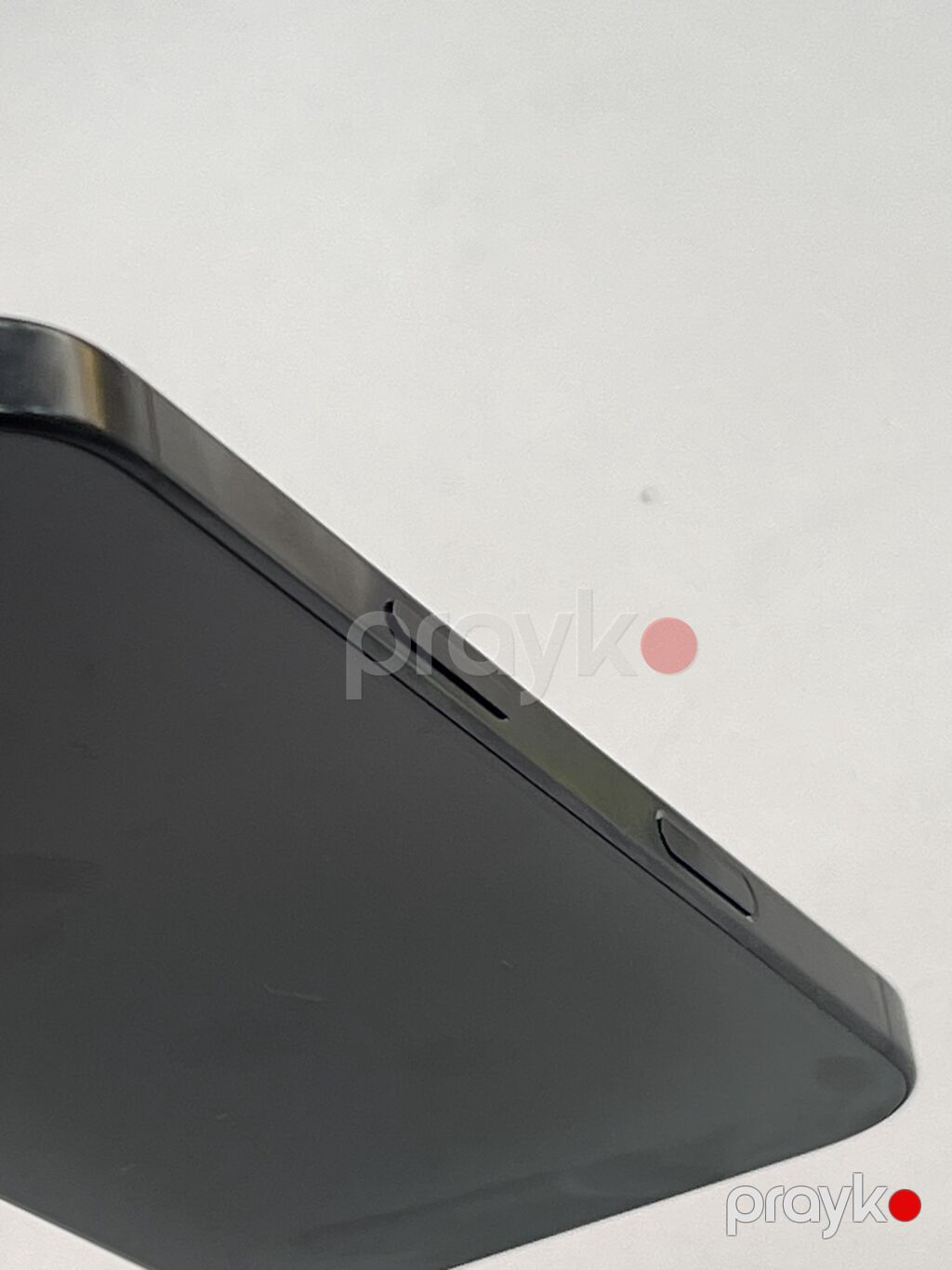 IPhone 16 Pro, 128 GB, Black Titanium, Qırıq, Simsiz şarj, Face ID — Apple iPhone, Gəncə (4)