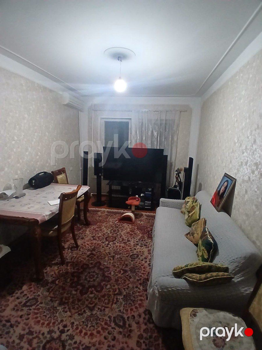 Satılır 2 otaqlı köhnə tikili 56 m² — Mənzil, Bakı (2)