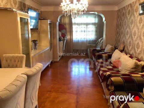Satılır 3 otaqlı Bina evi menzil (Köhnə tikili), 95 m², 1-ci mikrorayon — Sumqayıt