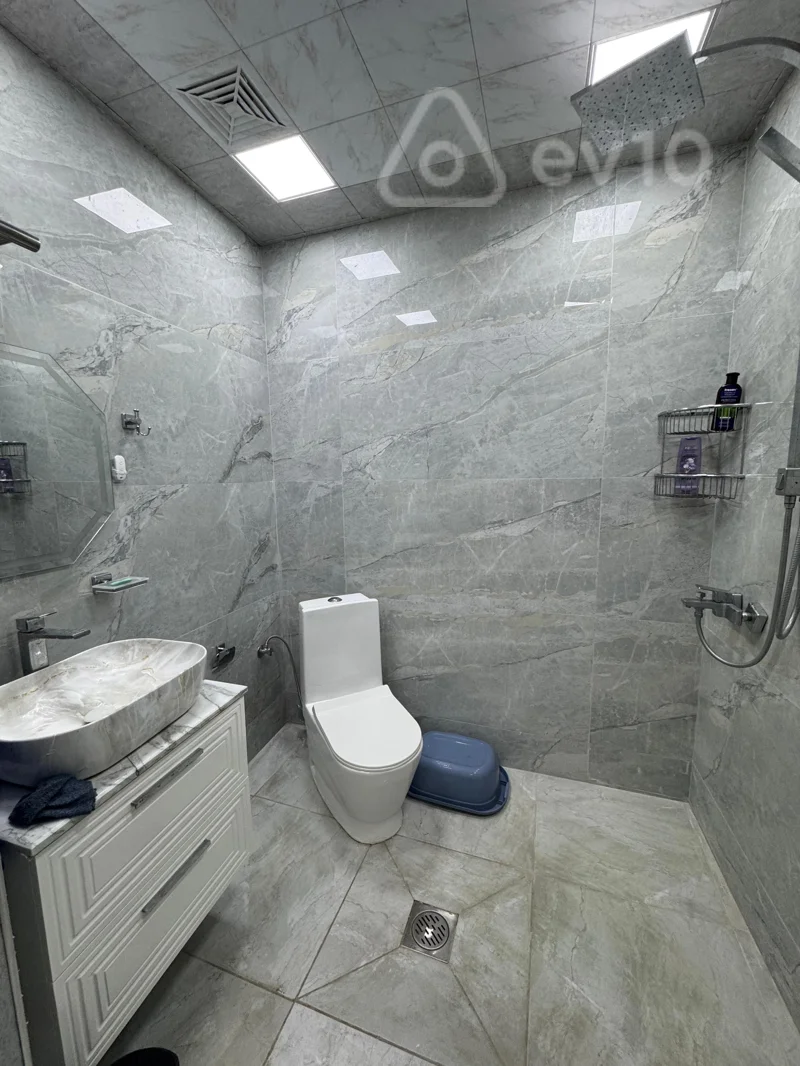 2 otaqlı mənzil, 100 m², Üzeyir Hacıbəyov — kirayə — Mənzil, Bakı (7)