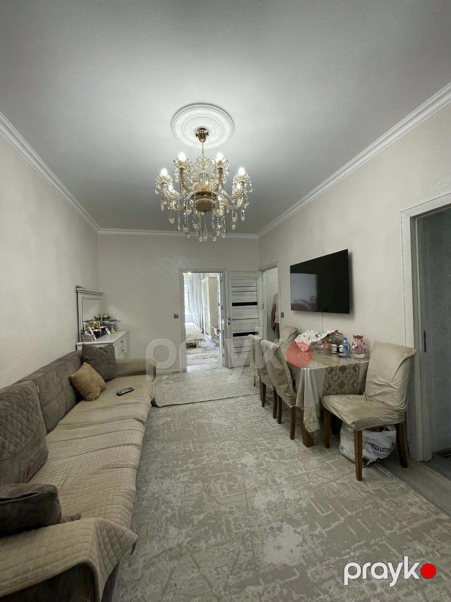 Satılır 2 otaqlı köhnə tikili 52 m² — Mənzil, Bakı (2)