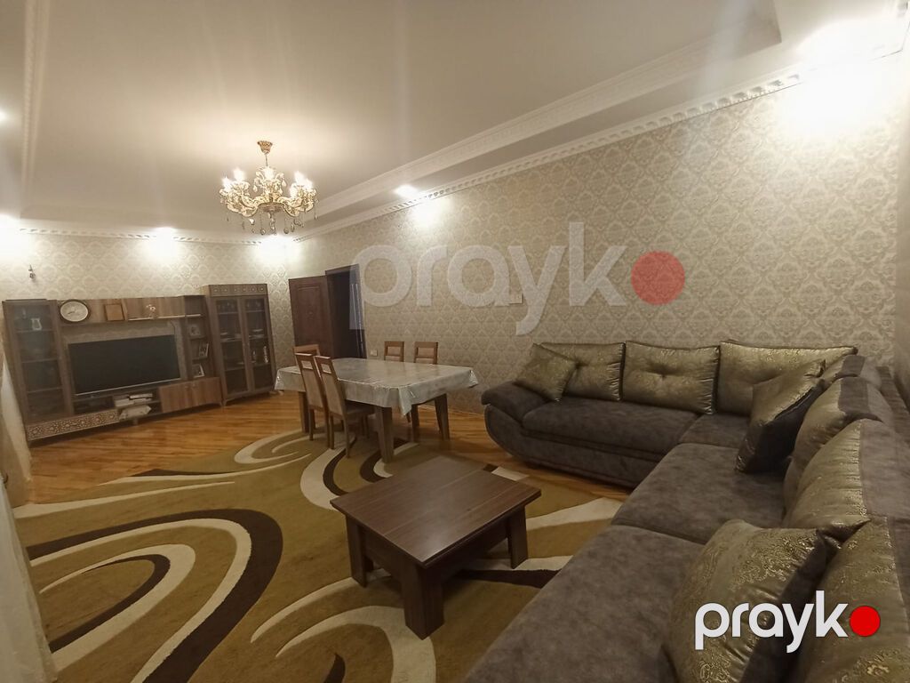 Masazirda 6 sotda 3 mərtəbəli geniş ev — satilir Əvvəl 355 000 — Ev, villa, Masazır (4)