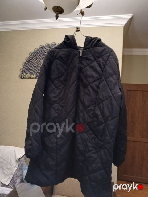 Qadın üçün qara rəngli kapüşonlu quilt (romb naxışlı) kurtka - Model — Bakı