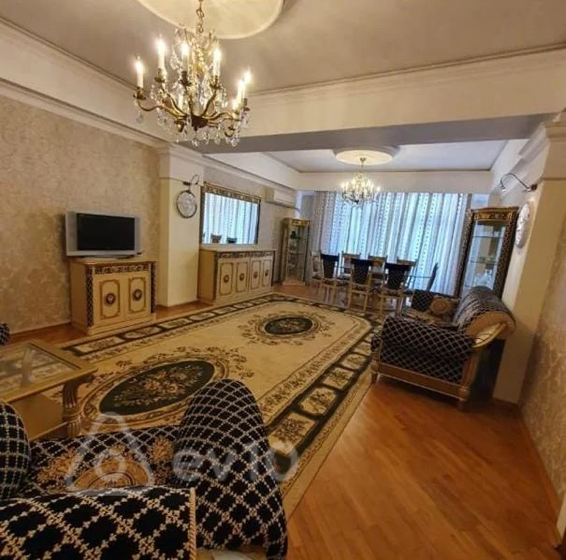 2 otaqlı mənzil, 100 m², Xetai prospekti — Bakı