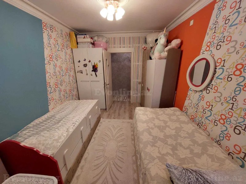 Satılır 4 otaqlı Mənzil Köhnə tikili 120 m² Bakı, Suraxanı r., Qaraçuxur — Mənzil, Bakı (5)