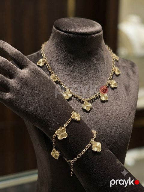 Bijuteriya dəsti boyunbağı və qolbaq 2537287 — Bakı