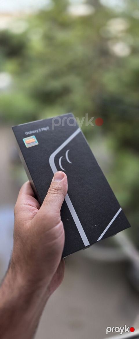 Samsung Galaxy Z Flip 7 Jet Black 512GB/12GB — Bakı