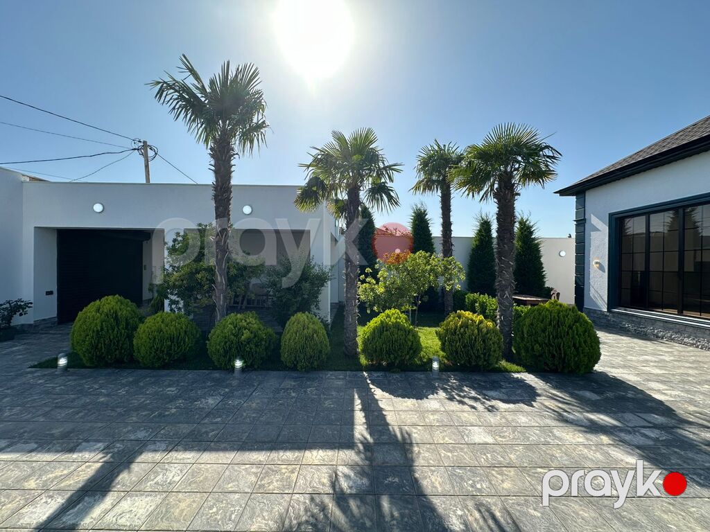 Satılır 4 otaqlı həyət evi/bağ evi 230 m² — Ev, villa, Bakı (4)