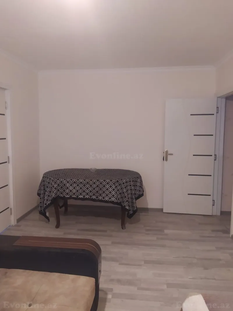 Kirayə verilir 3 otaqlı Mənzil Köhnə tikili 50 m² Bakı, Nizami r., Xalqlar Dostluğu m., 8-ci kilometr — Mənzil, Bakı (5)