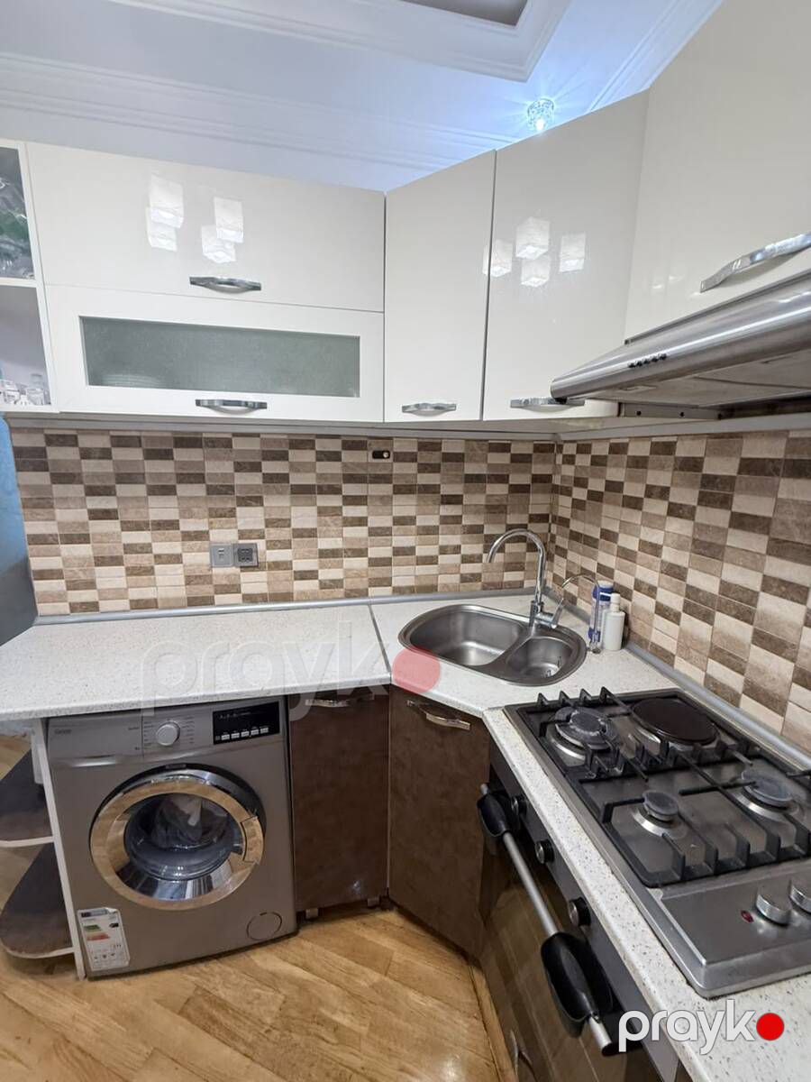 Satılır 2 otaqlı köhnə tikili 63 m² — Mənzil, Bakı (9)