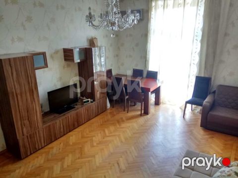 Satılır 2 otaqlı köhnə tikili 65 m² — Bakı