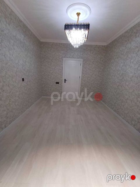Satılır 2 otaqlı köhnə tikili 65 m² — Bakı