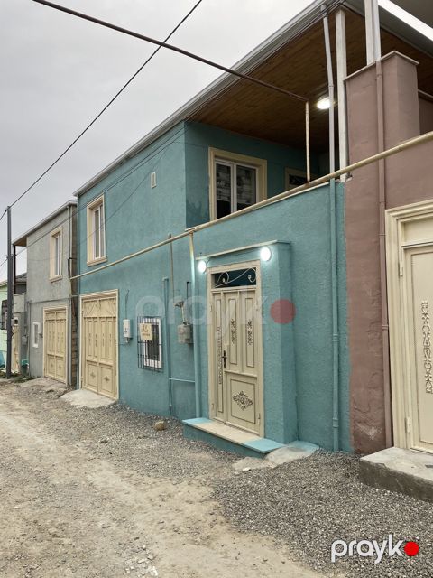 Satılır 3 otaqlı həyət evi/bağ evi 100 m² — Bakı