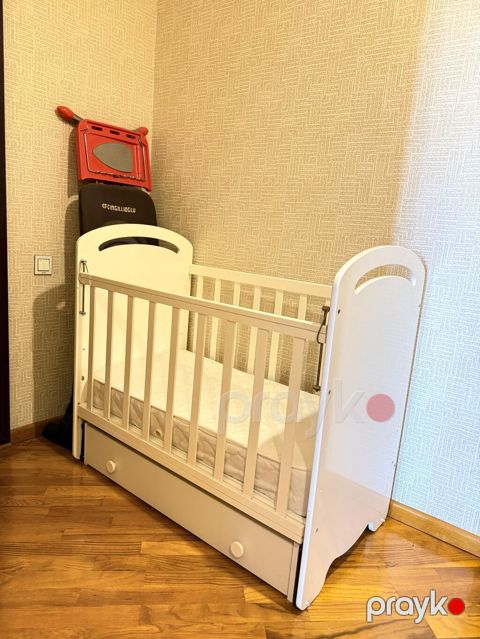 Uşaq beşiyi – ağ rəng, klassik dizayn - Material: taxta/MDF — Xırdalan