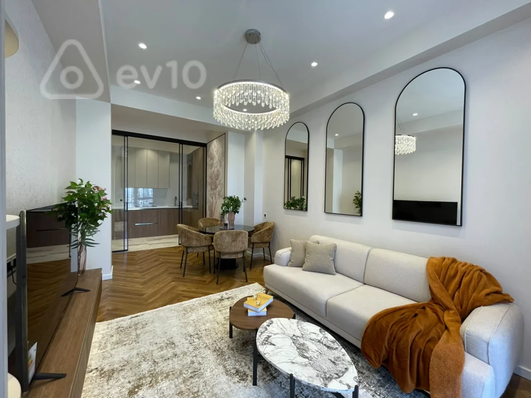 2 otaqlı mənzil, 83 m², Heydər Əliyev Mərkəzinin yaxınlığı — Bakı