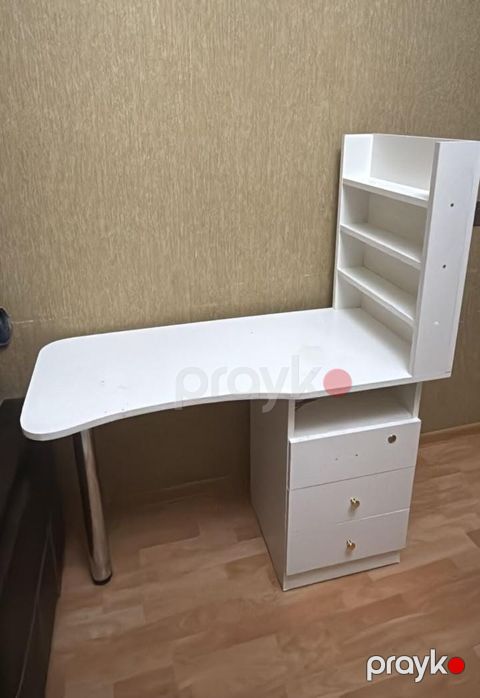 Manikur masasi.qiymet 100 man.unvan Sumqayit.kod0829 gnk — Bakı