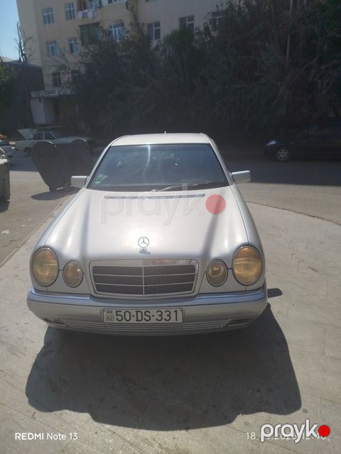 Mercedes E 230, 2.3 L, 1996 il, 323 523 km — Sumqayıt