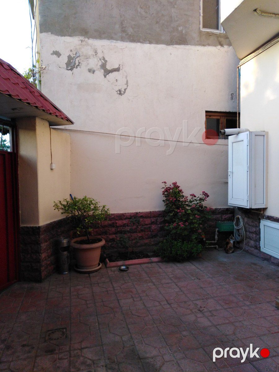 Satılır 4 otaqlı həyət evi/bağ evi 200 m² — Ev, villa, Bakı (3)