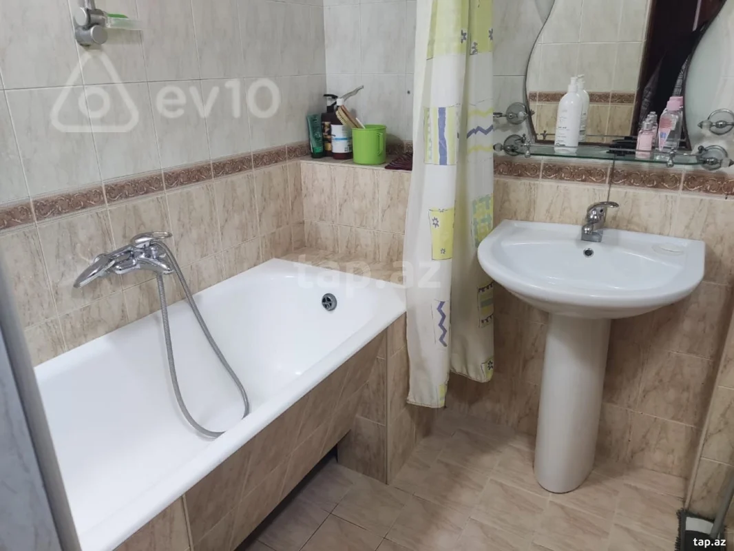 4 otaqlı mənzil, 120 m², Varovski — kirayə — Mənzil, Bakı (7)