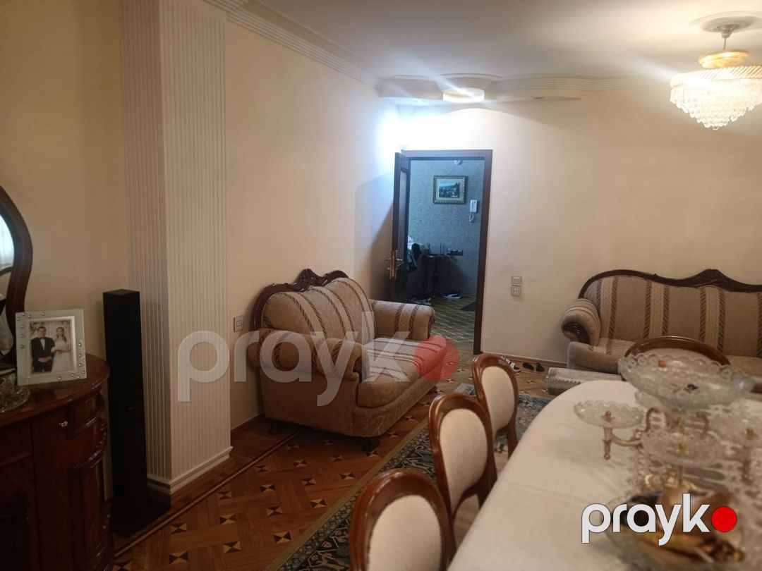 Satılır 5 otaqlı köhnə tikili 143 m² — Mənzil, Bakı (3)