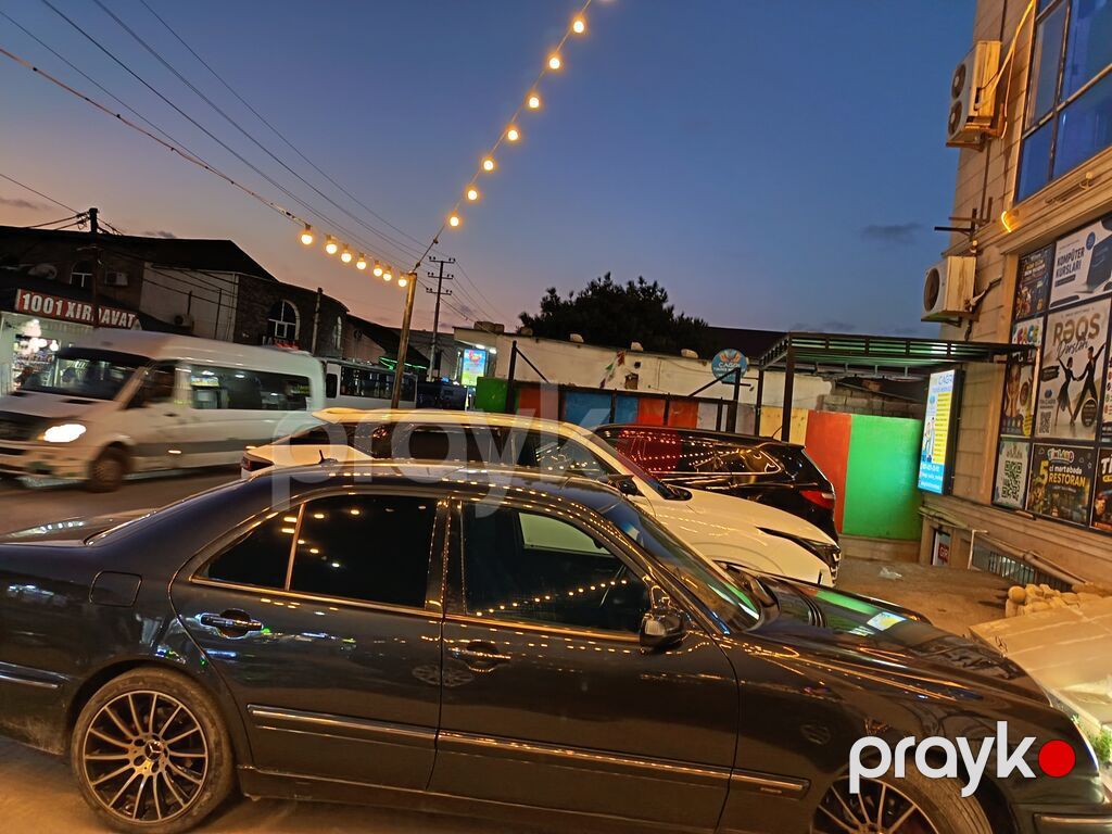 Mercedes-Benz E-Class (W210) sedan - Ban növü: sedan, qara rəng — Avtomobillər, Bakı (3)
