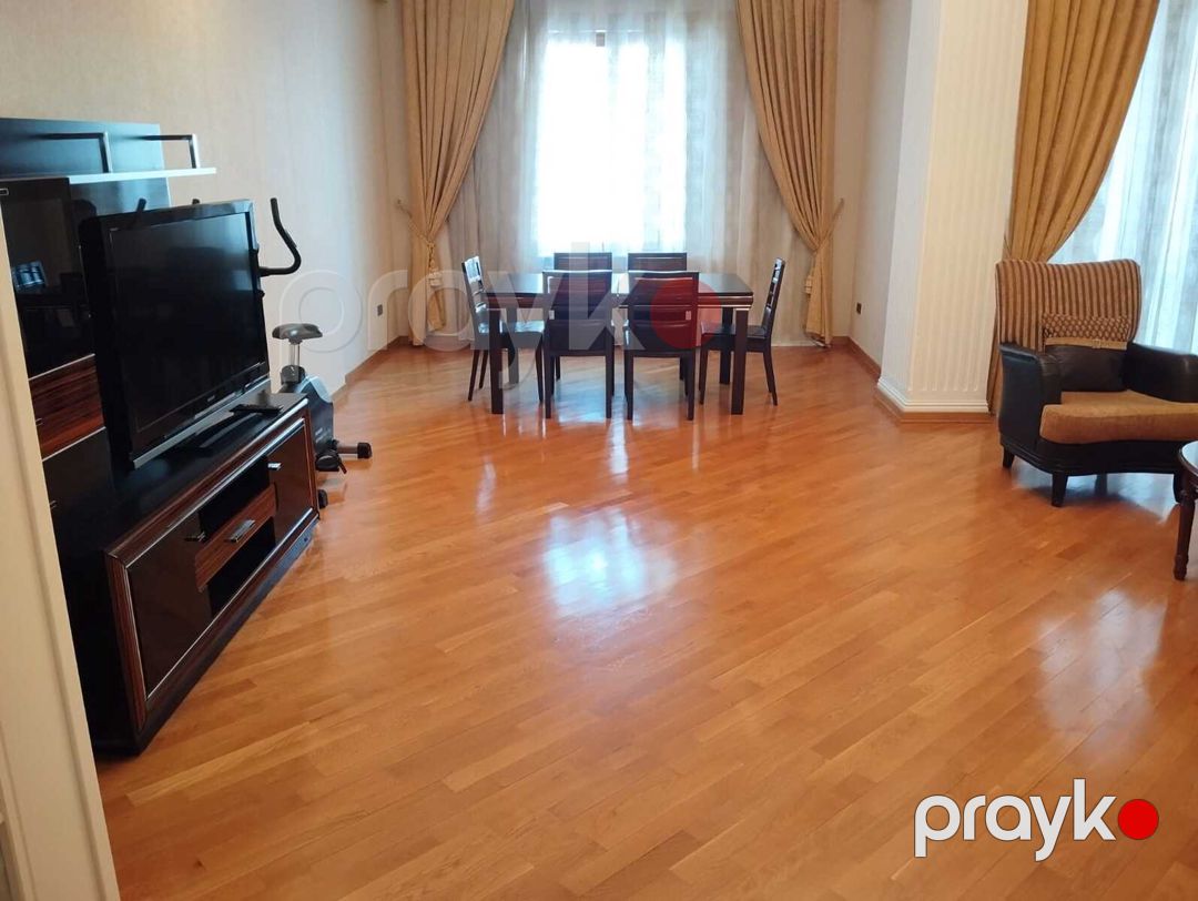 İcarəyə verilir 4 otaqlı yeni tikili 200 m² — Mənzil, Bakı (2)