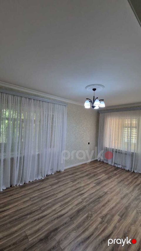Satılır 2 otaqlı köhnə tikili 46 m² — Bakı