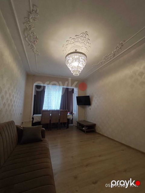 Satılır 3 otaqlı köhnə tikili 80 m² — Bakı