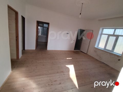 Satılır 5 otaqlı həyət evi/bağ evi 110 m² — Bakı