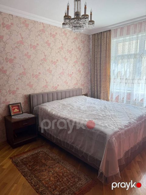Satılır 3 otaqlı köhnə tikili 90 m² — Bakı