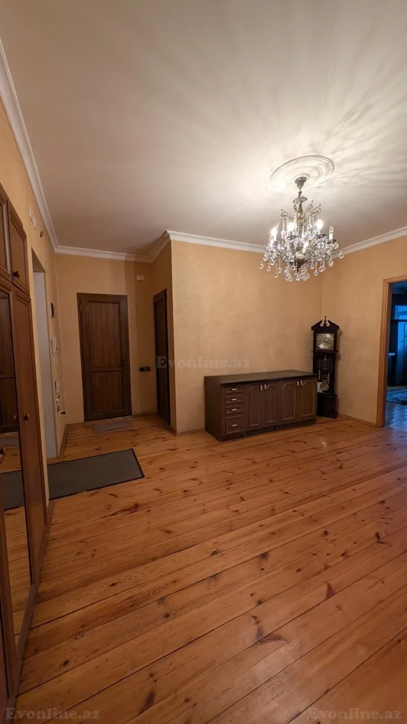 Satılır 3 otaqlı Mənzil Yeni tikili 130 m² Bakı, Nəsimi r., 20 Yanvar m., 5-ci mikrorayon — Mənzil, Bakı (3)