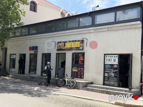 Satılır obyekt 70 m² — Bakı
