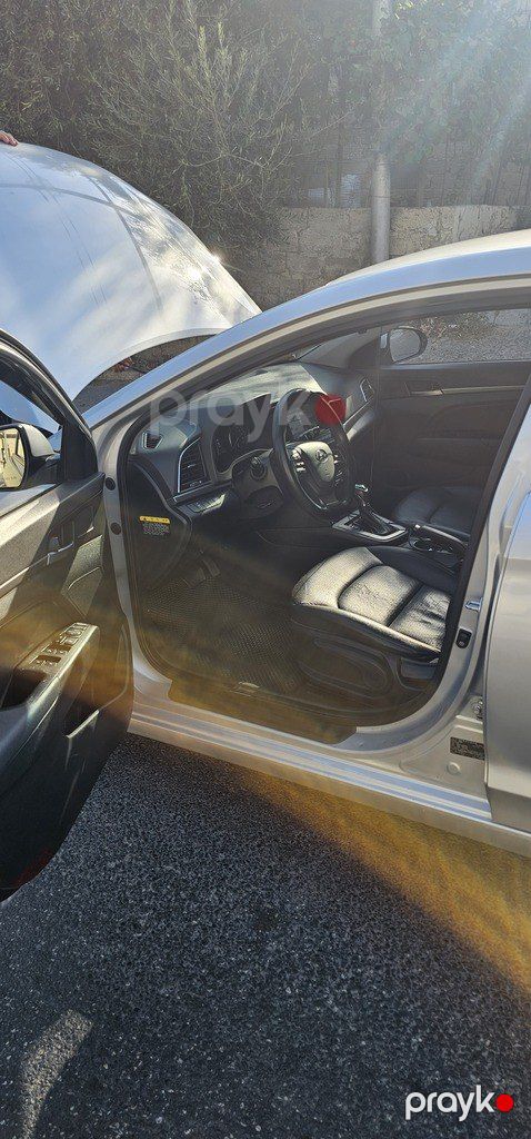 Hyundai Avante, 1.6 L, 2016 il, 204 000 km — Avtomobillər, Bakı (7)
