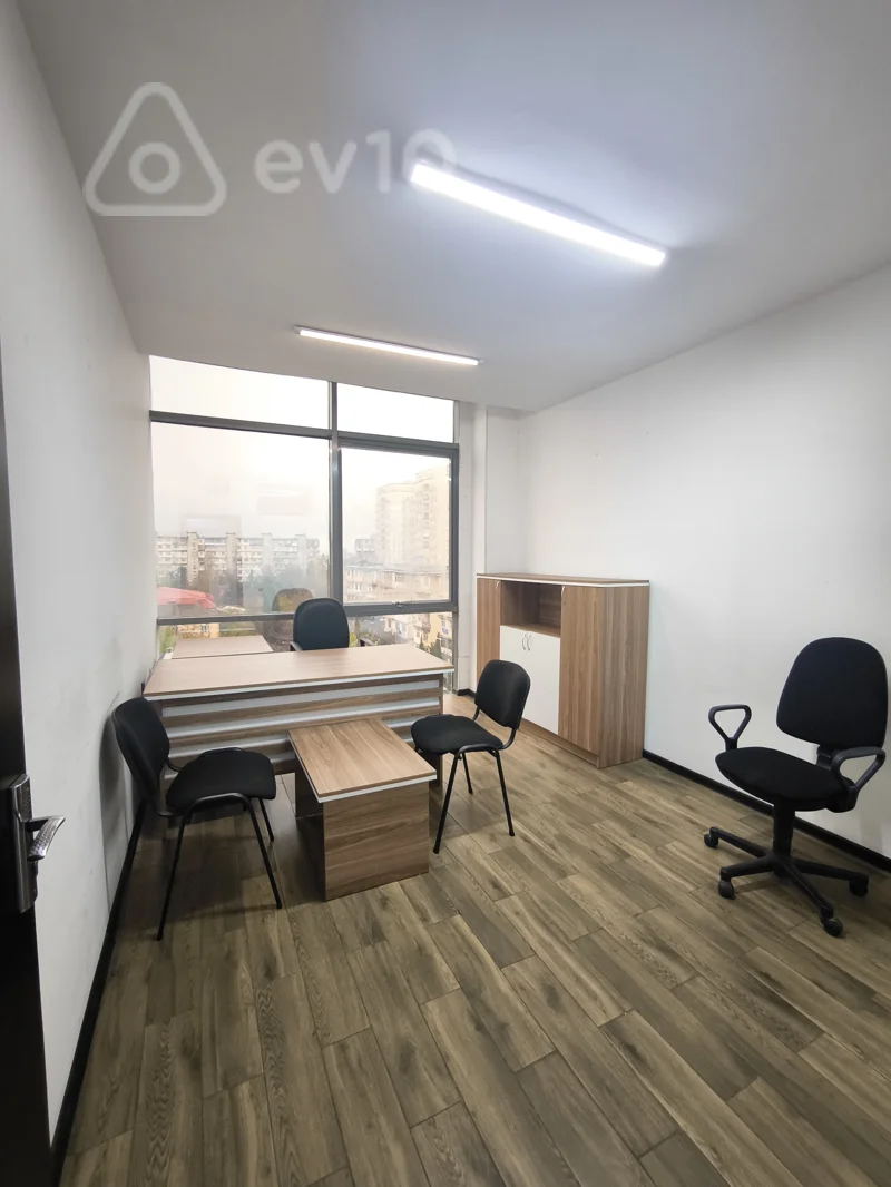 Ofis, 20 m², Azadlıq prospekti metrosu — kirayə — Bakı