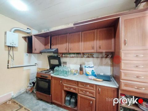 Satılır 3 otaqlı Bina evi menzil (Köhnə tikili), 70 m², 6-cı mikrorayon — Sumqayıt