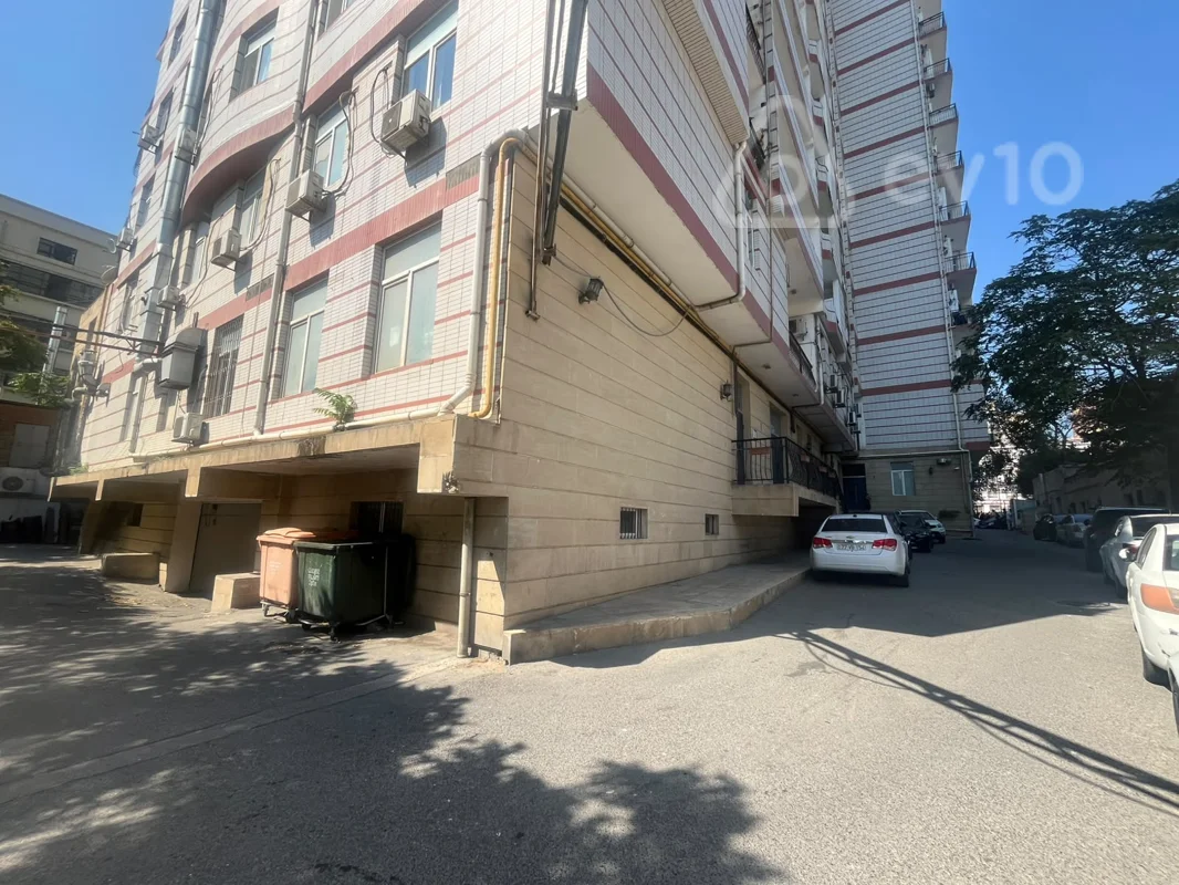 3 otaqlı mənzil, 127 m², Əli bəy Hüseyinzadə küçəsi — Mənzil, Bakı (2)