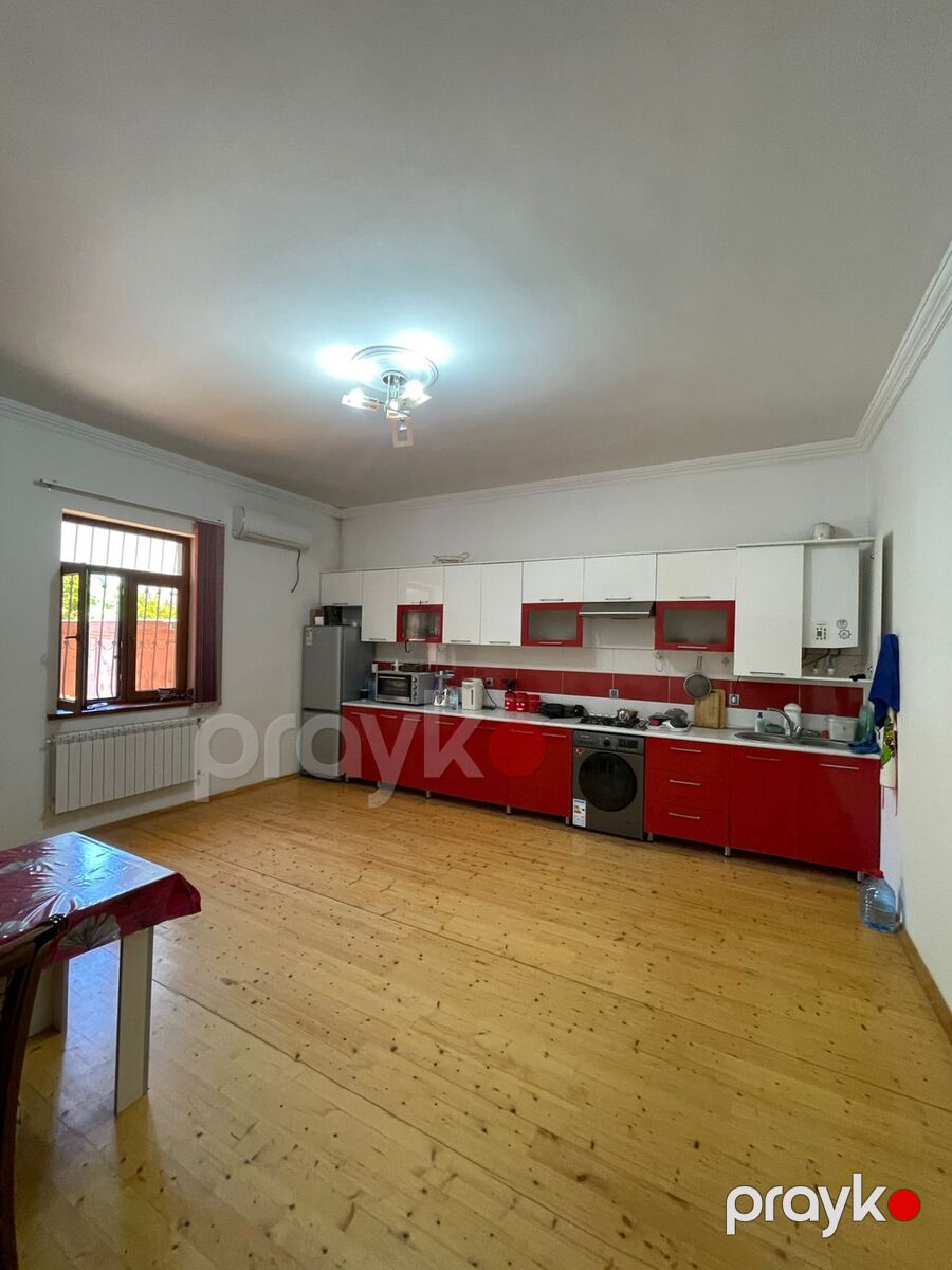 Satılır 6 otaqlı həyət evi/bağ evi 250 m² — Ev, villa, Bakı (2)
