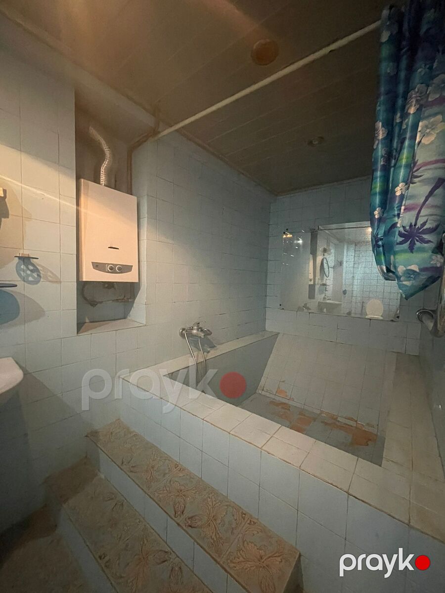 Satılır 2 otaqlı köhnə tikili 83 m² — Mənzil, Bakı (9)