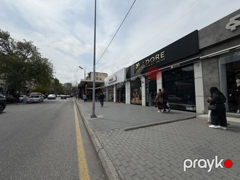 Satılır 2 otaqlı köhnə tikili 35 m² — Bakı
