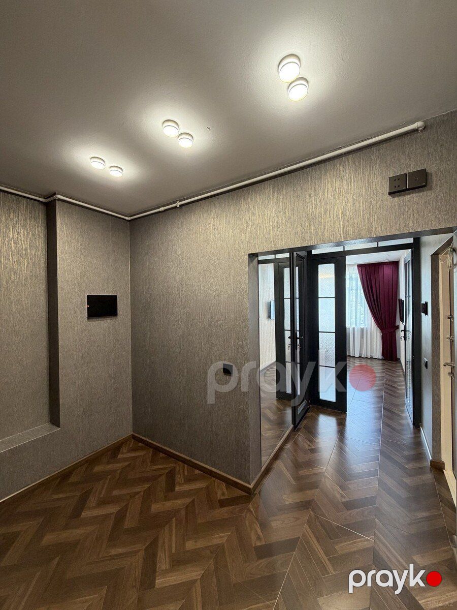Satılır 2 otaqlı köhnə tikili 63 m² — Mənzil, Bakı (8)
