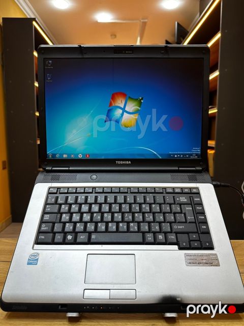 Noutbuk Toshiba — Bakı