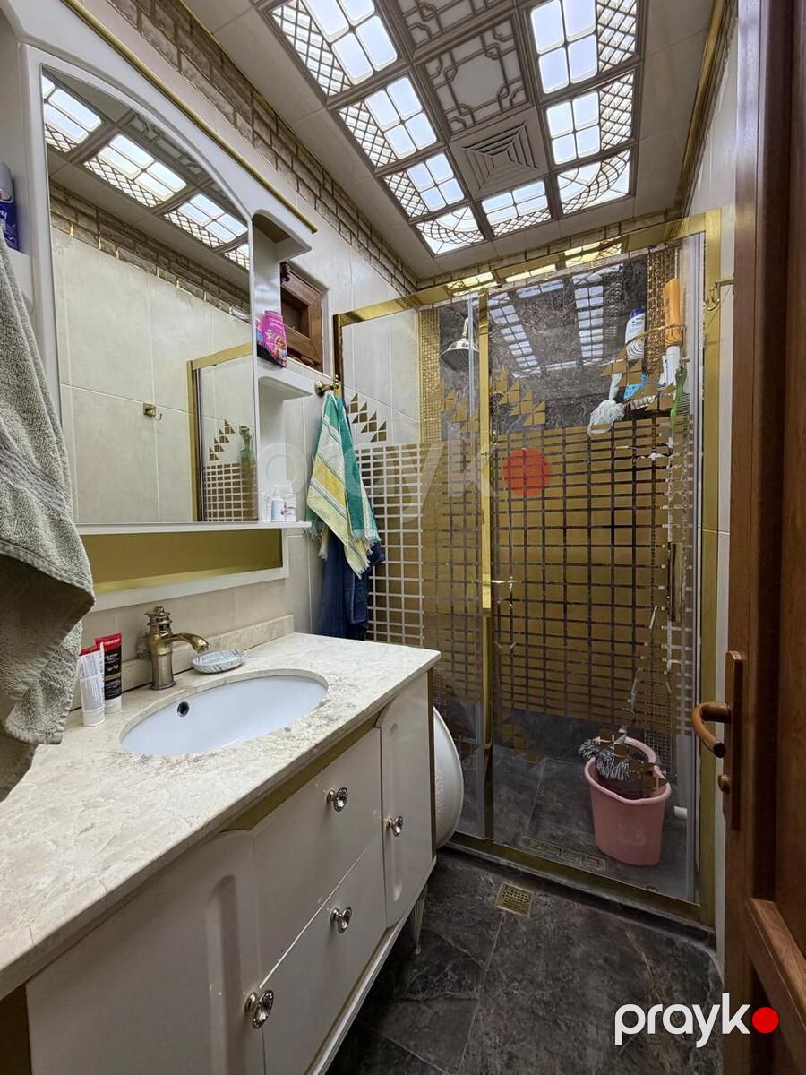 Satılır 5 otaqlı köhnə tikili 130 m² — Mənzil, Bakı (12)