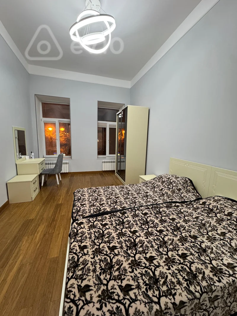 2 otaqlı mənzil, 100 m², Üzeyir Hacıbəyov — kirayə — Mənzil, Bakı (4)