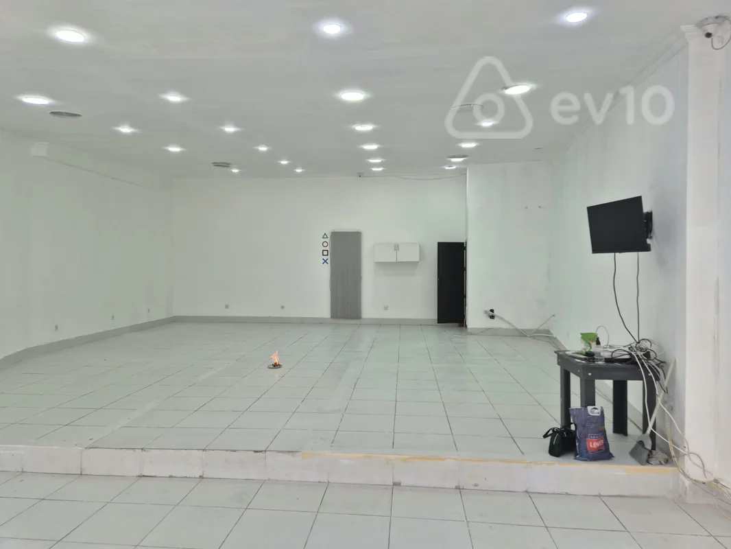 Obyekt, 130 m², Azerbaycan. Nerimanov. Montin — kirayə — Əmlak, Bakı (4)