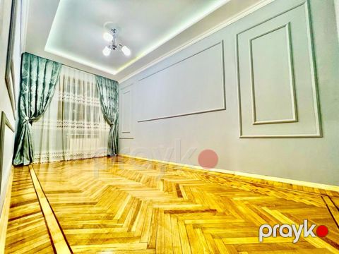 Satılır 2 otaqlı köhnə tikili 58 m² — Bakı